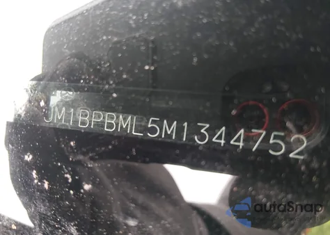 2021 Mazda Mazda3 Premium из США, поврежденный, VIN JM1BPBML5M1344752